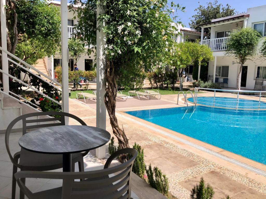 Hotel Гумушлук Екстериор снимка